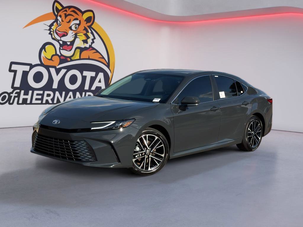 Used 2026 Toyota Camry XLE FWD video 1