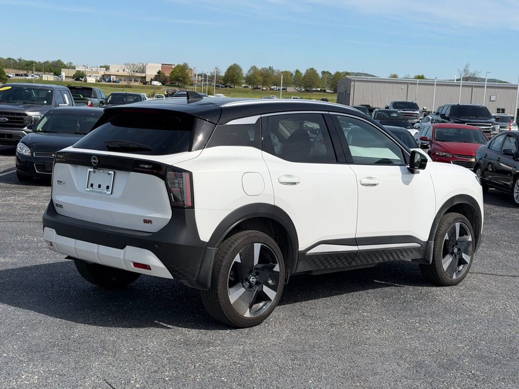 Used 2025 Nissan Kicks SR image 5
