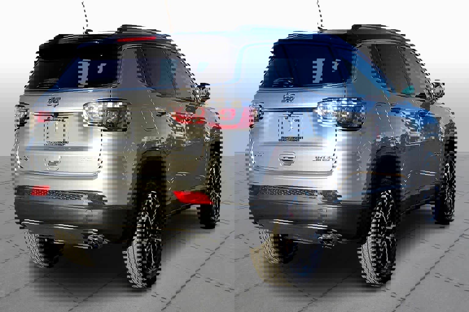 Used 2022 Jeep Compass Limited image 12