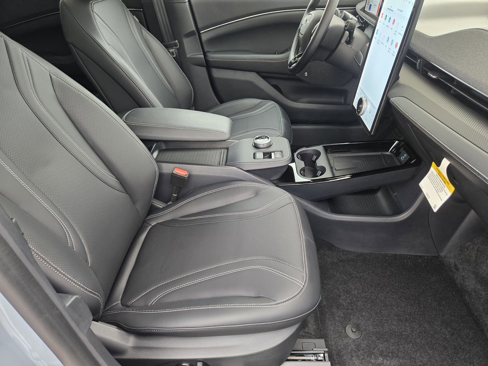 New 2024 Ford Mustang Mach-E Premium image 16