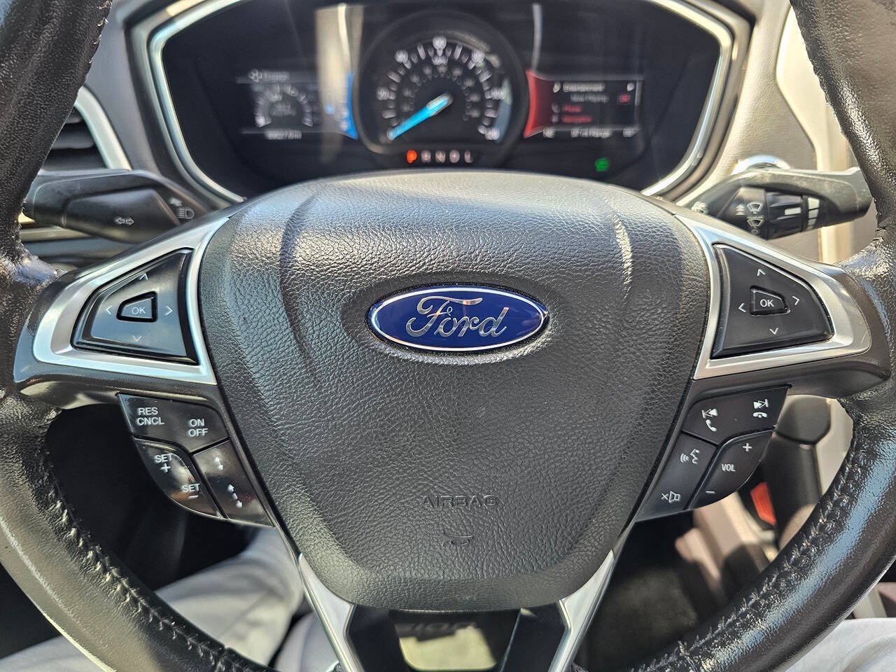 Used 2016 Ford Fusion Energi SE FWD image 18