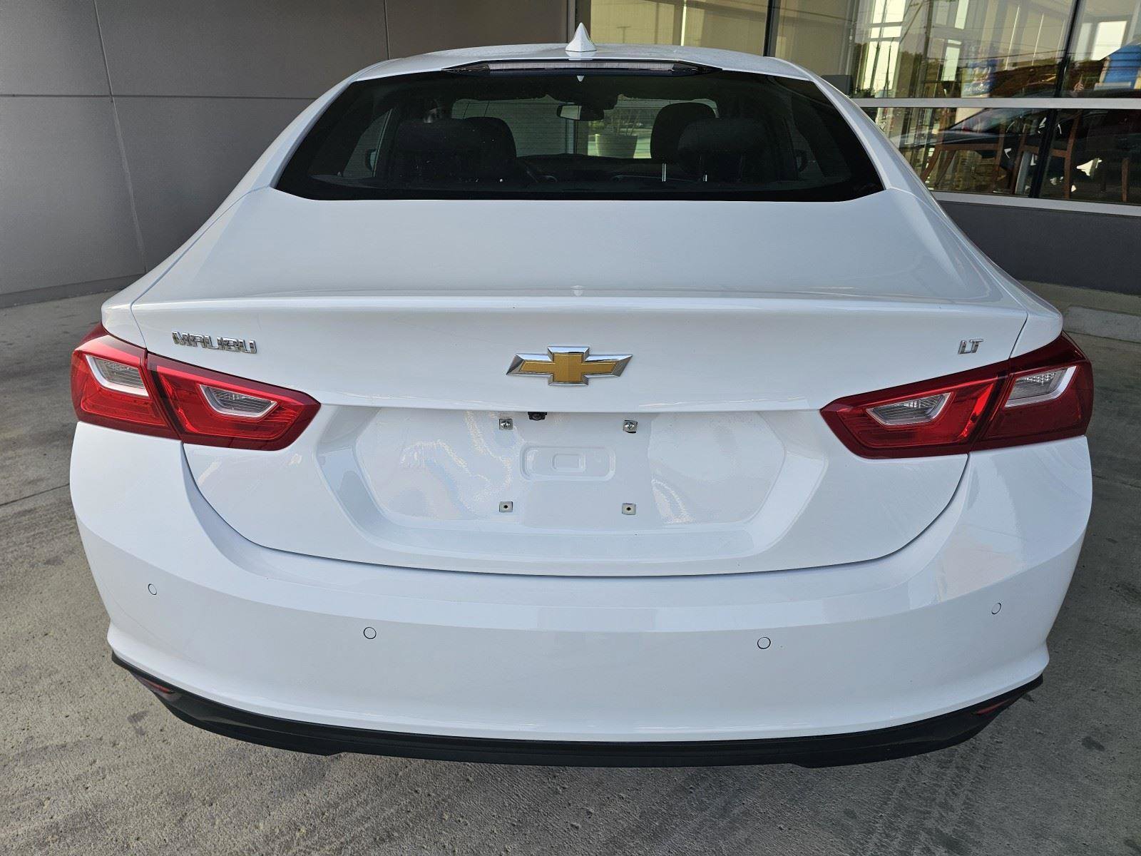 Used 2024 Chevrolet Malibu LT image 4