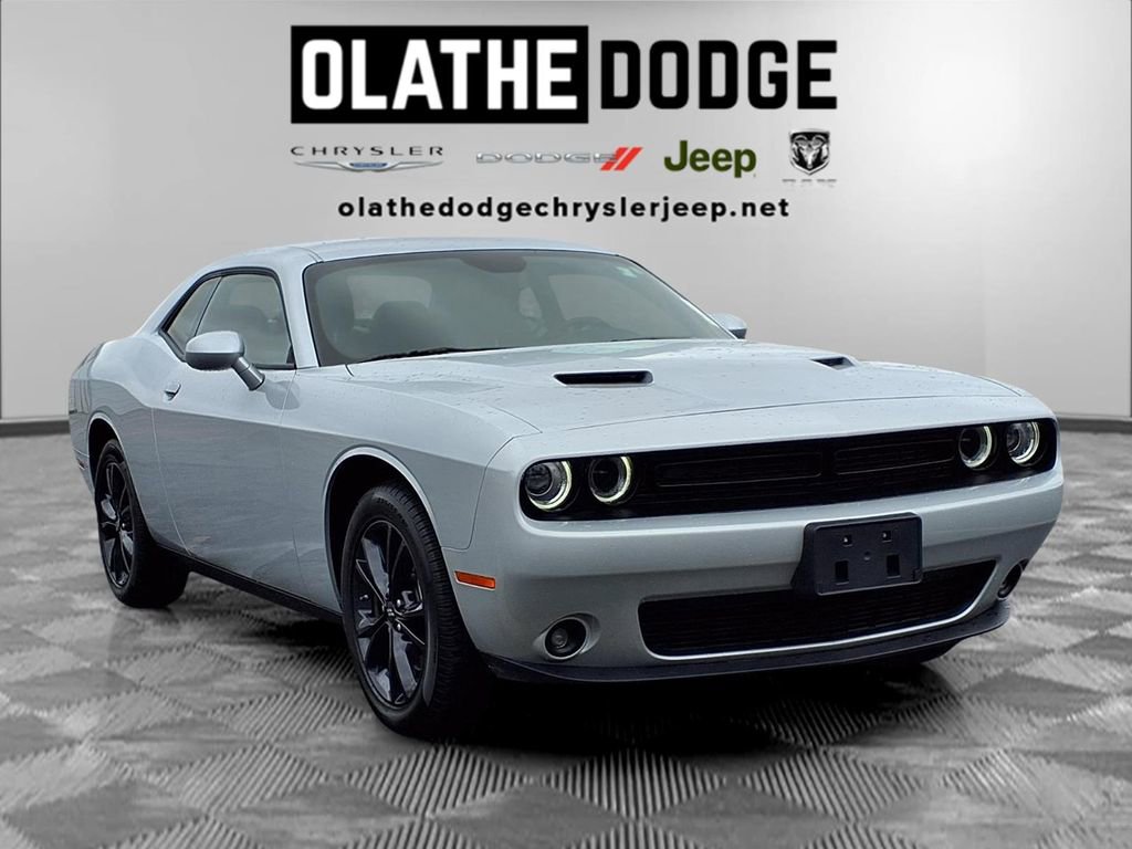 Used 2023 Dodge Challenger SXT w/ Blacktop Package image 27