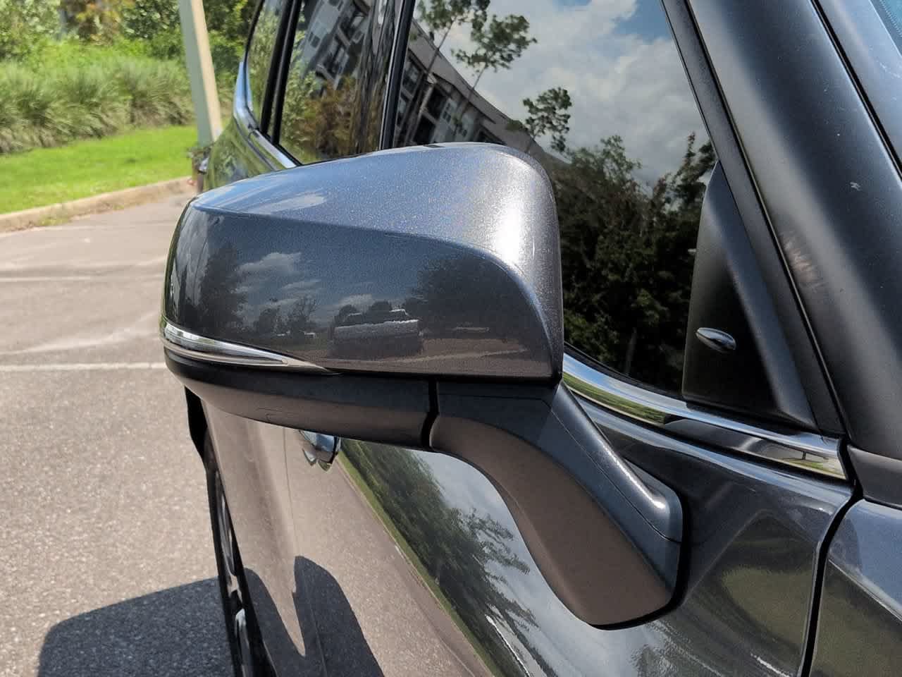Certified 2021 Toyota Highlander XLE FWD image 12