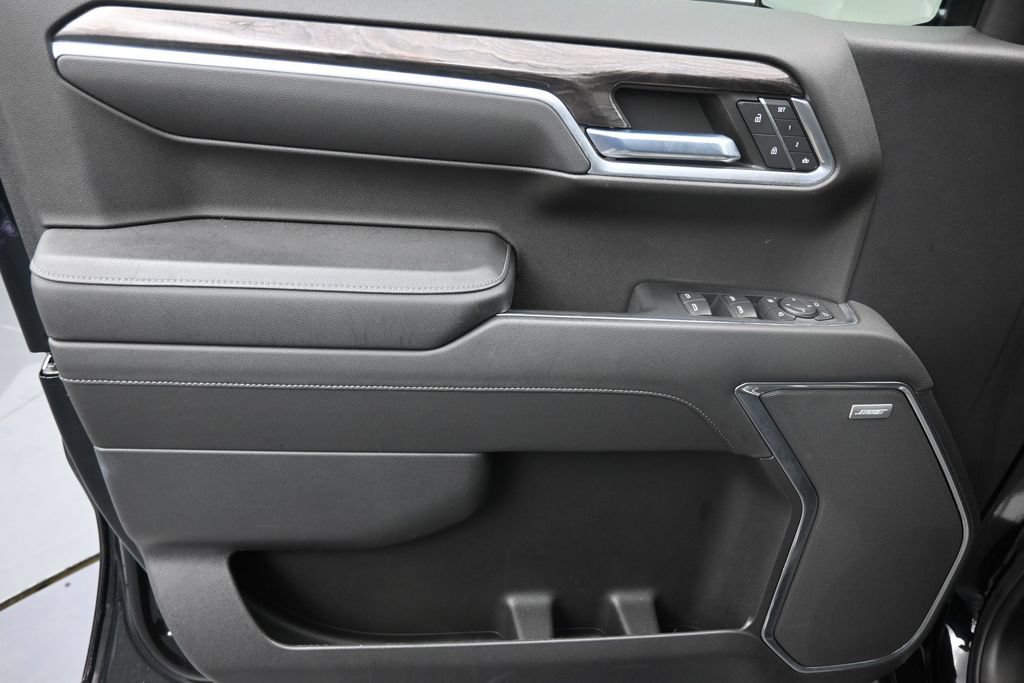 Used 2022 Chevrolet Silverado 1500 LTZ RWD image 11