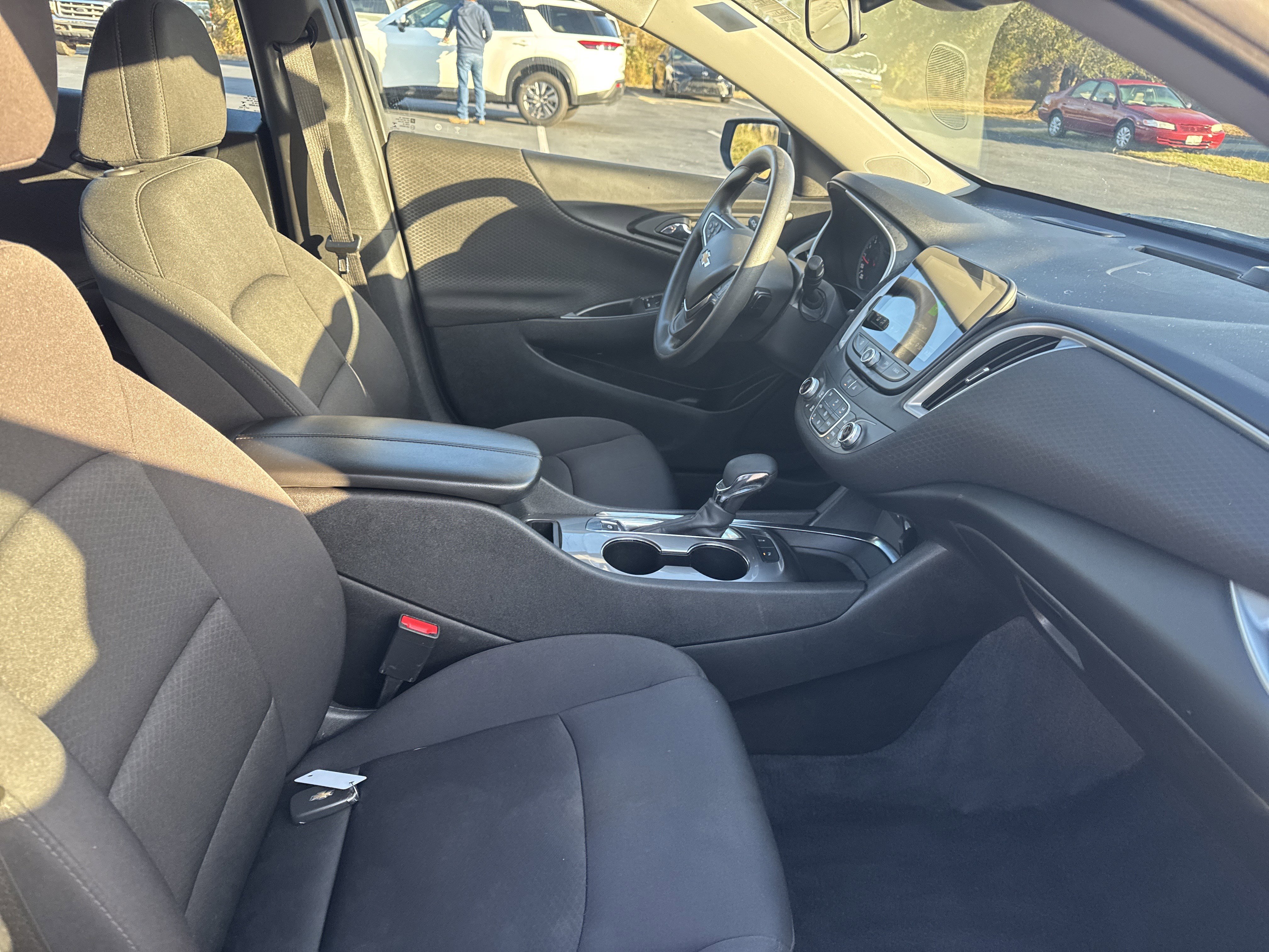 Used 2024 Chevrolet Malibu LT image 33