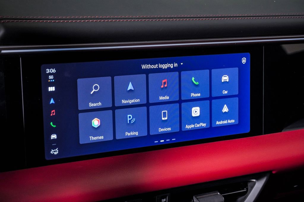 New 2026 Porsche Macan 4 Electric AWD/4WD image 22