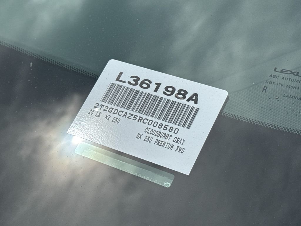 Used 2024 Lexus NX 250 FWD w/ Towing Package (2000 Lbs) image 17