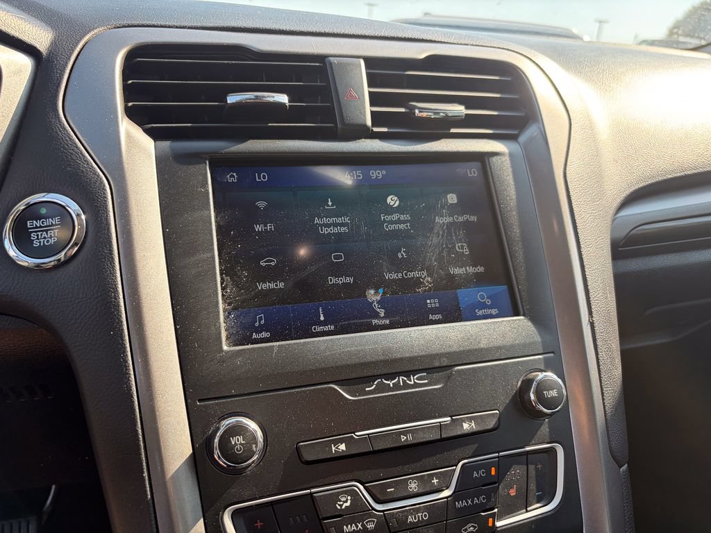 Used 2020 Ford Fusion SEL FWD image 14