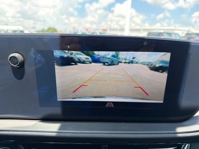 Used 2025 Buick Envista Sport Touring FWD image 13