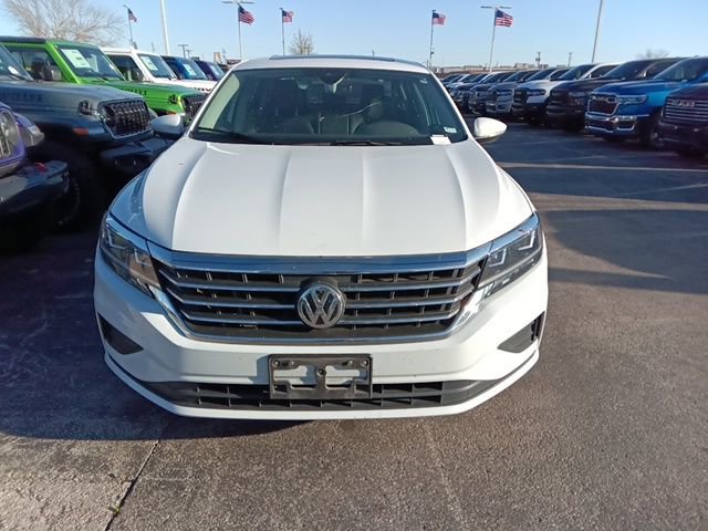 Used 2021 Volkswagen Passat 2.0T SE