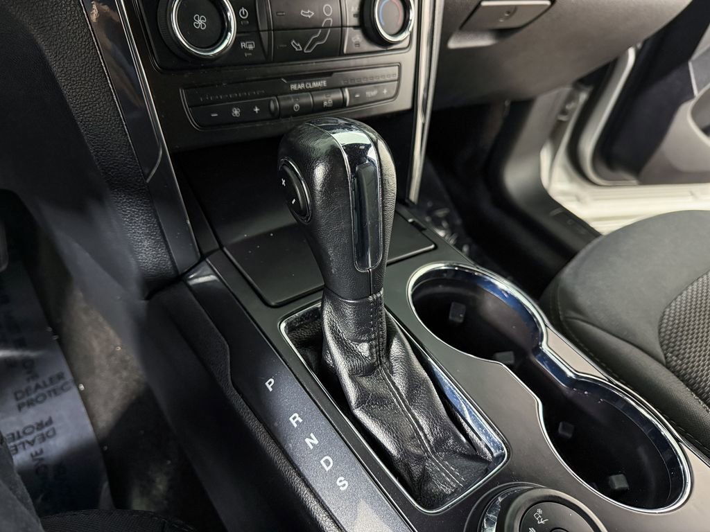 Used 2019 Ford Explorer XLT image 21