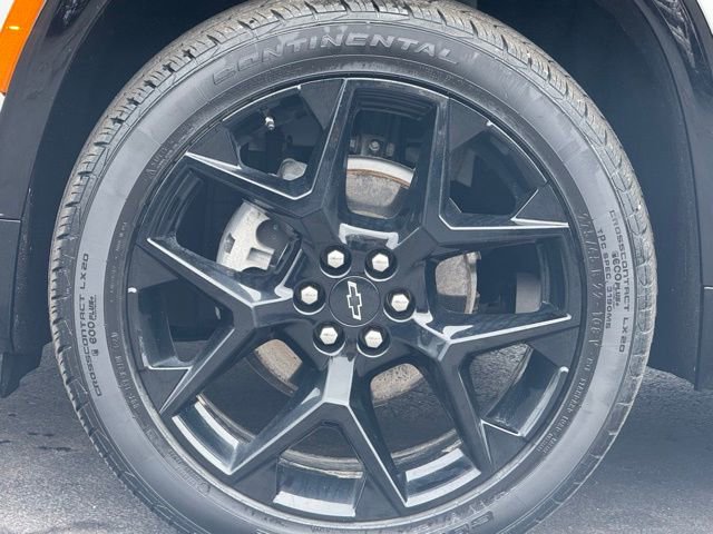 Used 2025 Chevrolet Traverse RS image 11