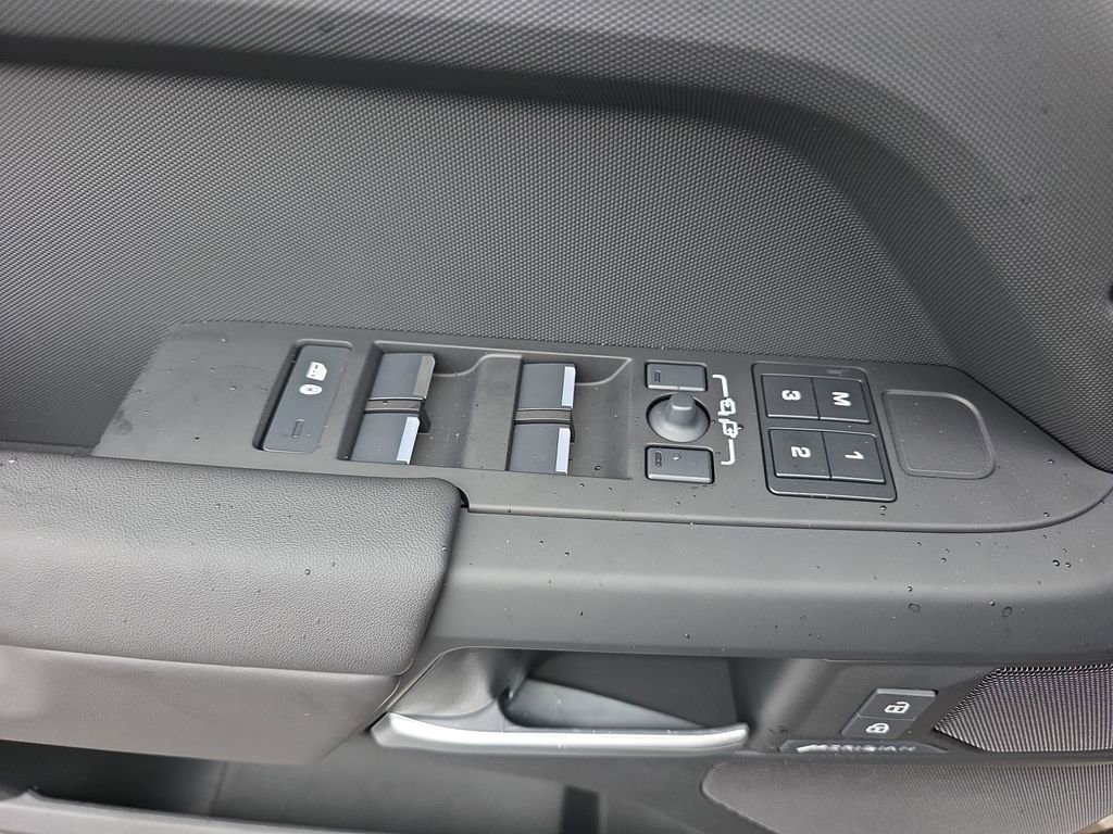 New 2026 Land Rover Defender 110 S image 30
