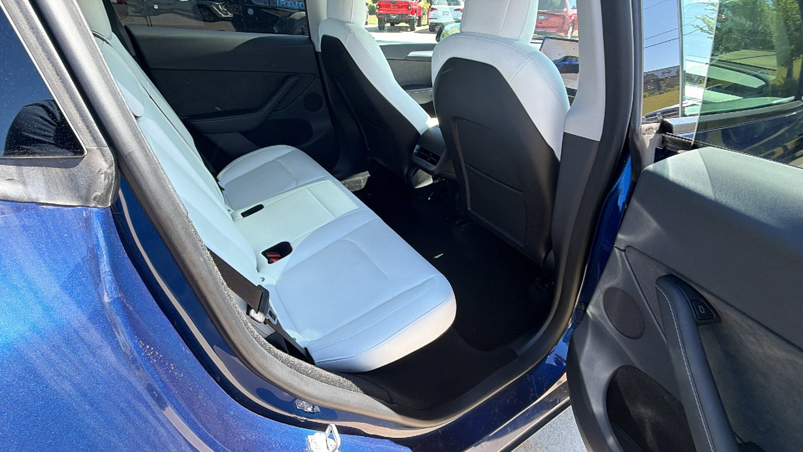 Used 2023 Tesla Model Y Long Range image 22