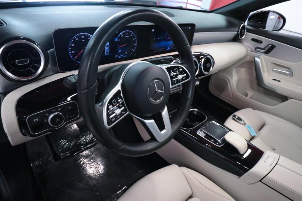 Used 2019 Mercedes-Benz A 220 image 12