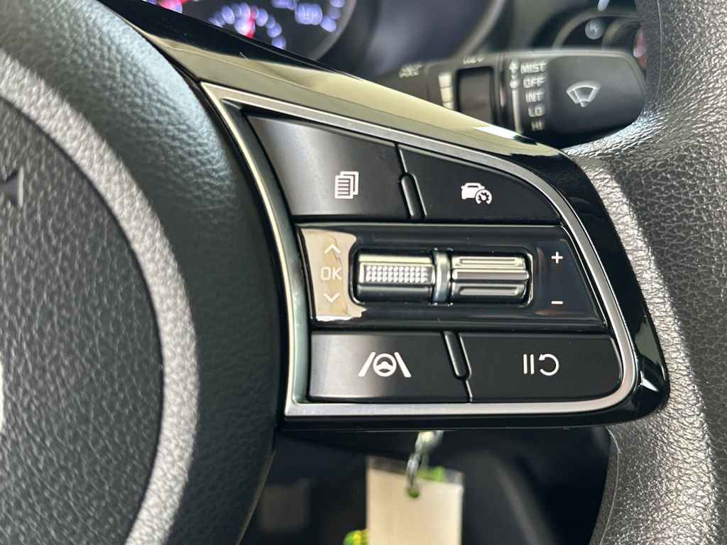 Used 2023 Kia Forte LXS w/ LXS Technology Package image 21