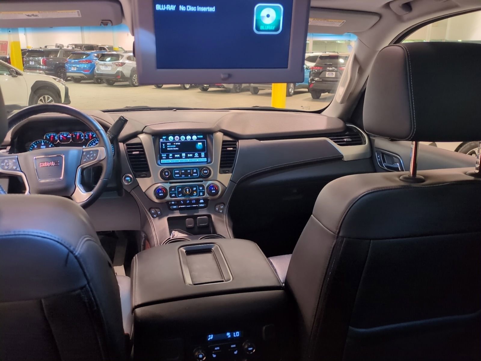 Used 2018 GMC Yukon SLT w/ Premium Edition image 16