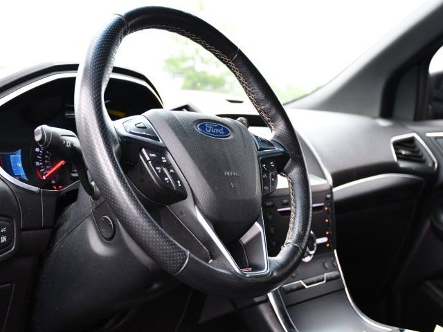 Used 2019 Ford Edge ST w/ Equipment Group 401A AWD/4WD image 10