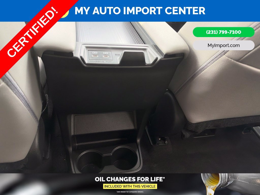 Certified 2026 Toyota Sienna XLE FWD image 25