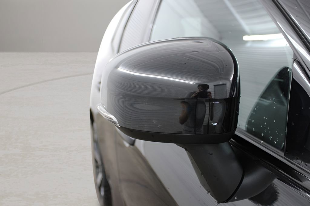 Used 2025 Volvo XC60 B5 Ultra AWD/4WD image 42