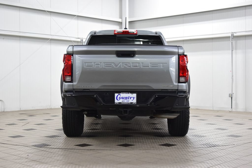 Used 2024 Chevrolet Colorado Trail Boss w/ Technology Package AWD/4WD image 7