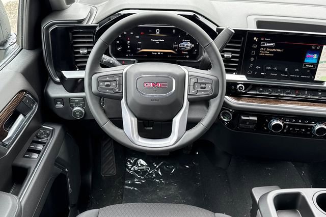 New 2026 GMC Sierra 1500 SLE w/ Preferred Package AWD/4WD image 16
