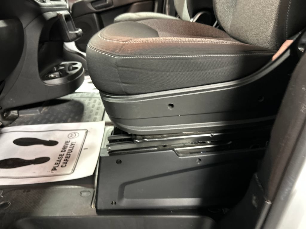 Used 2025 RAM ProMaster 2500 w/ U-Haul Equipment Group FWD image 12