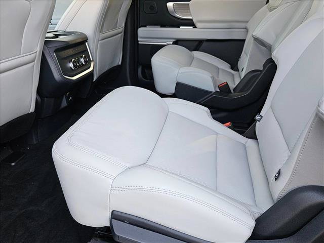 New 2027 Ford Expedition Max Platinum AWD/4WD image 16