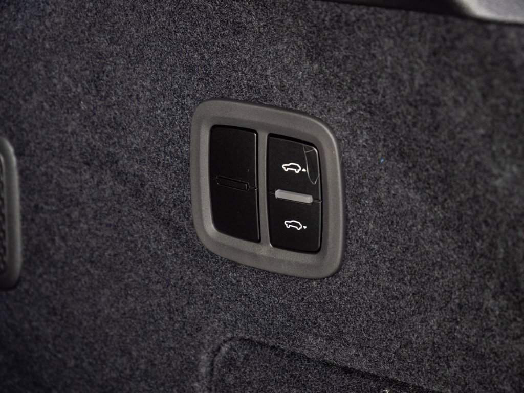 New 2026 Porsche Cayenne S image 33