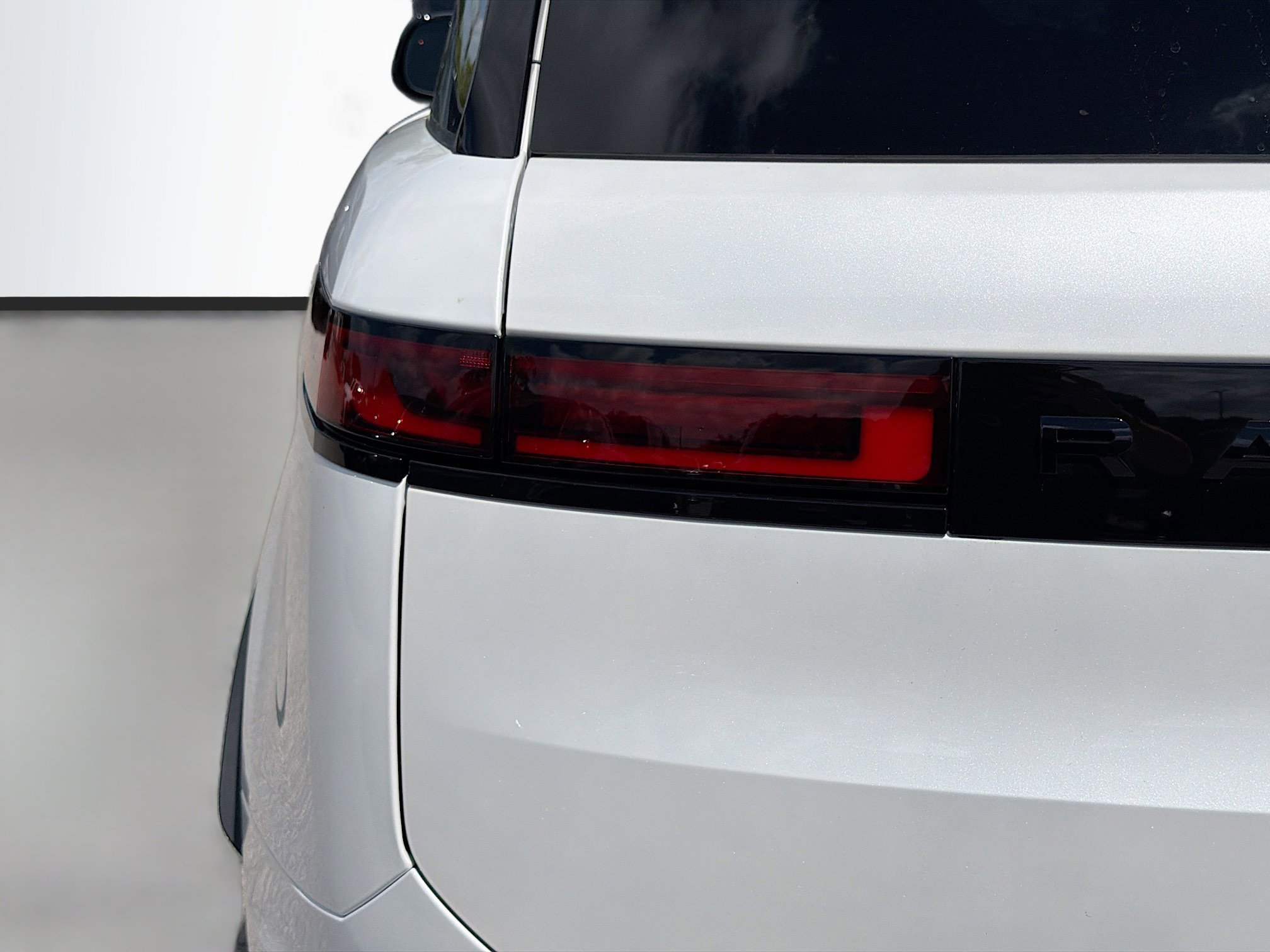 New 2026 Land Rover Range Rover Sport SV AWD/4WD image 10