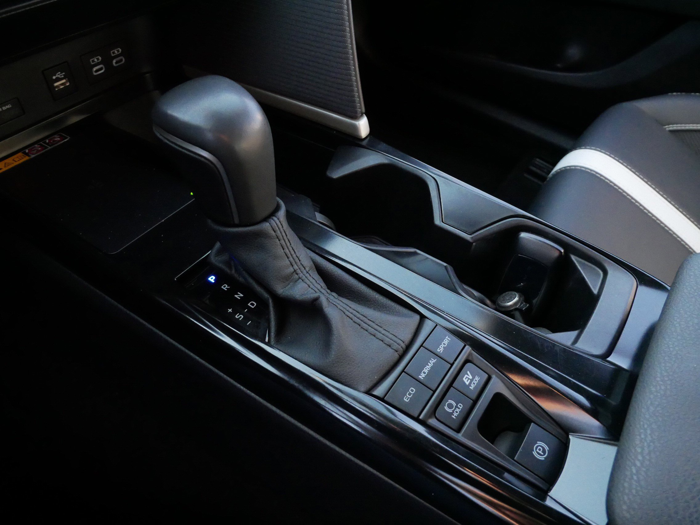 Certified 2025 Toyota Camry SE w/ Convenience Package image 25