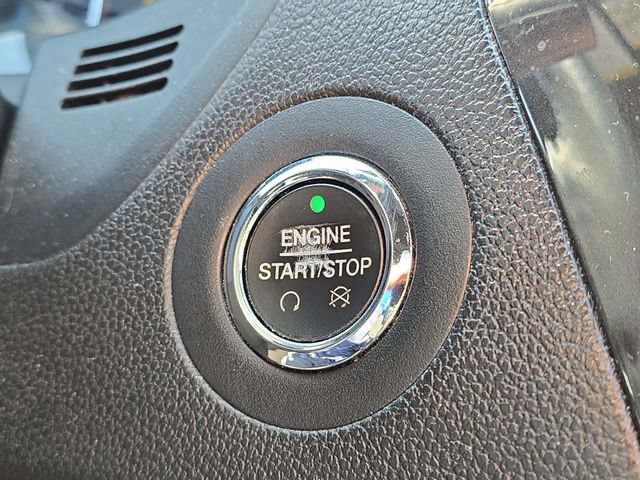 Used 2018 Ford Explorer XLT w/ Equipment Group 202A FWD image 22