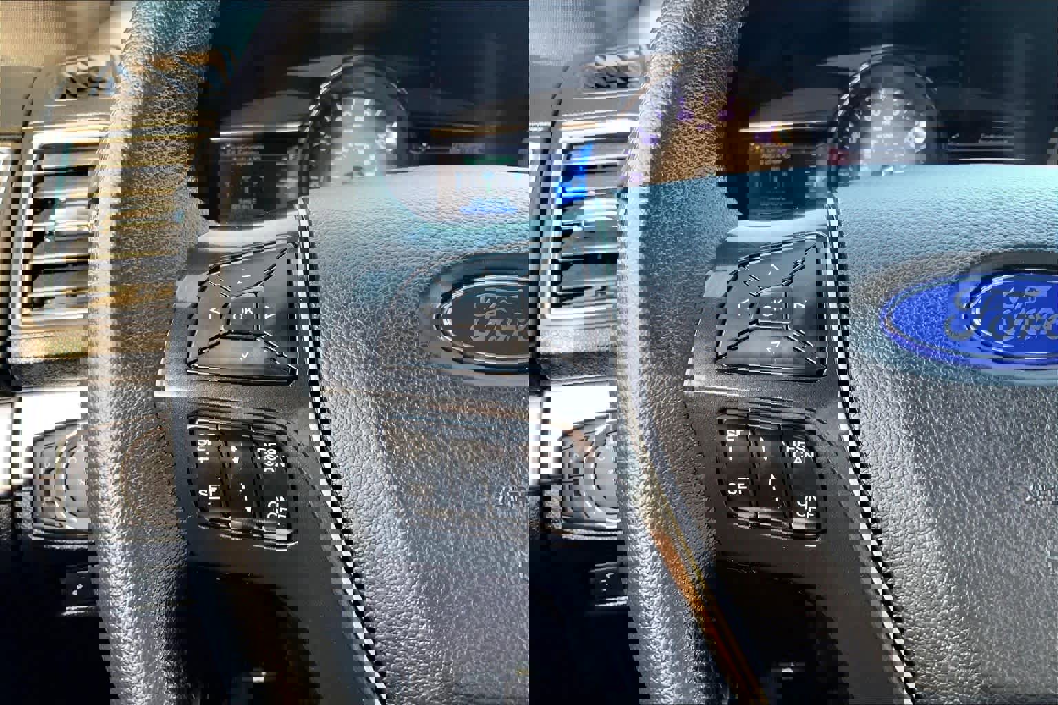 Used 2018 Ford Explorer Limited w/ Equipment Group 301A image 23