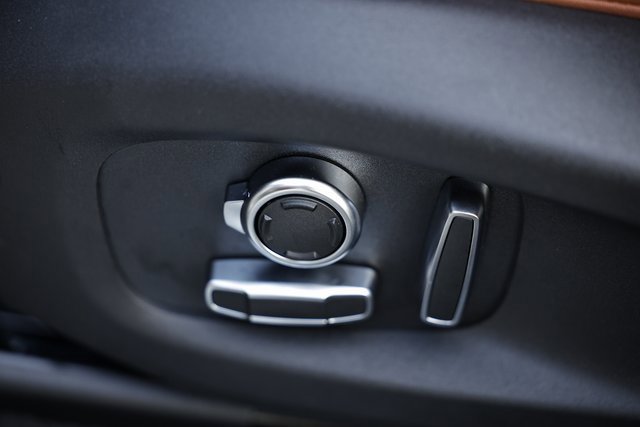 New 2026 Jaguar F-PACE R-Dynamic S image 25