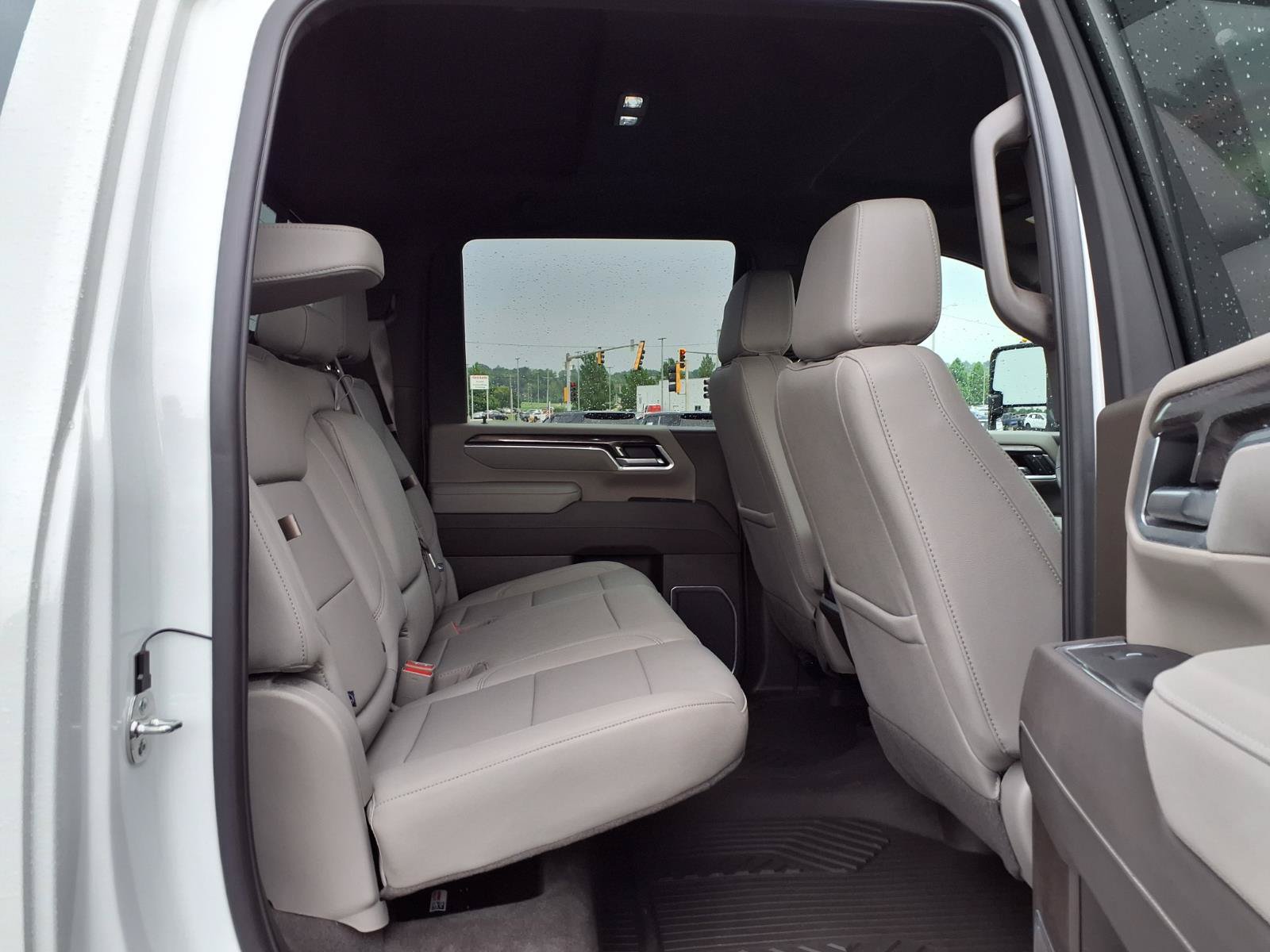 Used 2025 Chevrolet Silverado 2500 LTZ w/ LTZ Plus Package AWD/4WD image 32