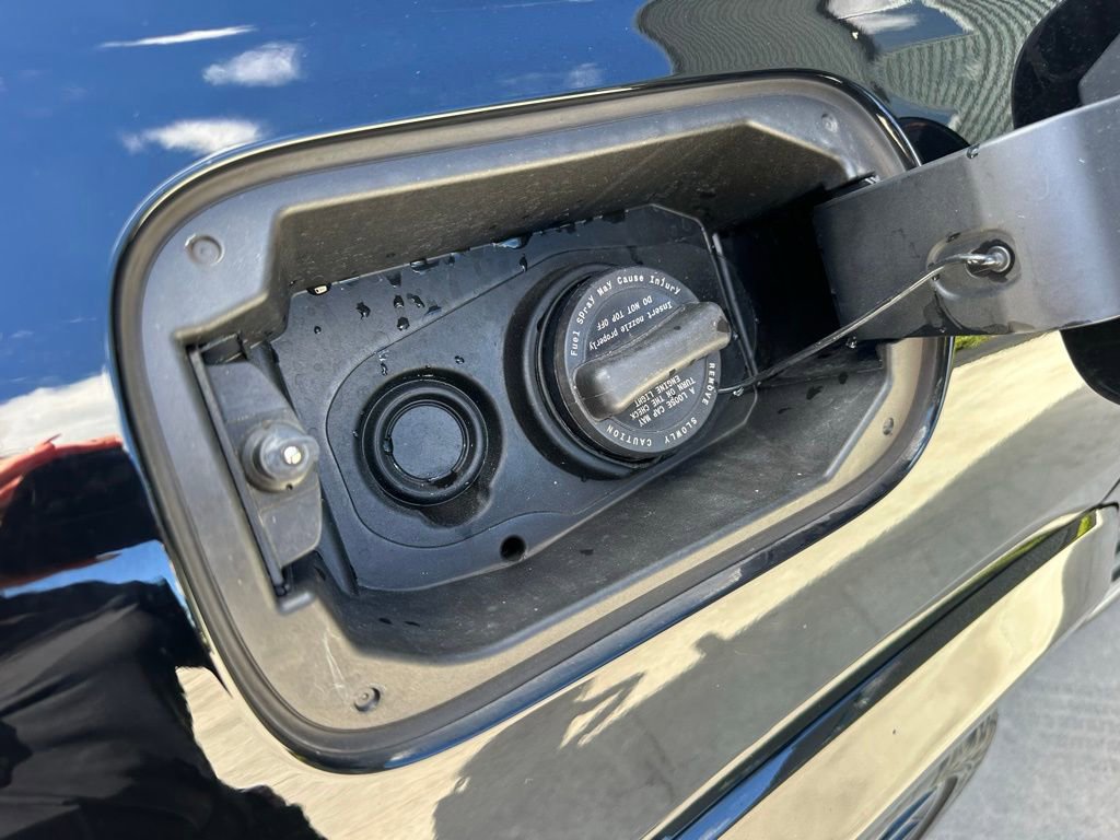 Used 2023 Mercedes-Benz GLS 450 4MATIC image 41