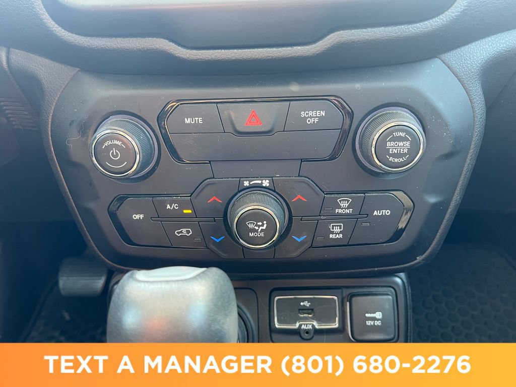 Used 2020 Jeep Renegade Trailhawk w/ UConnect 8.4 Nav Group AWD/4WD image 23