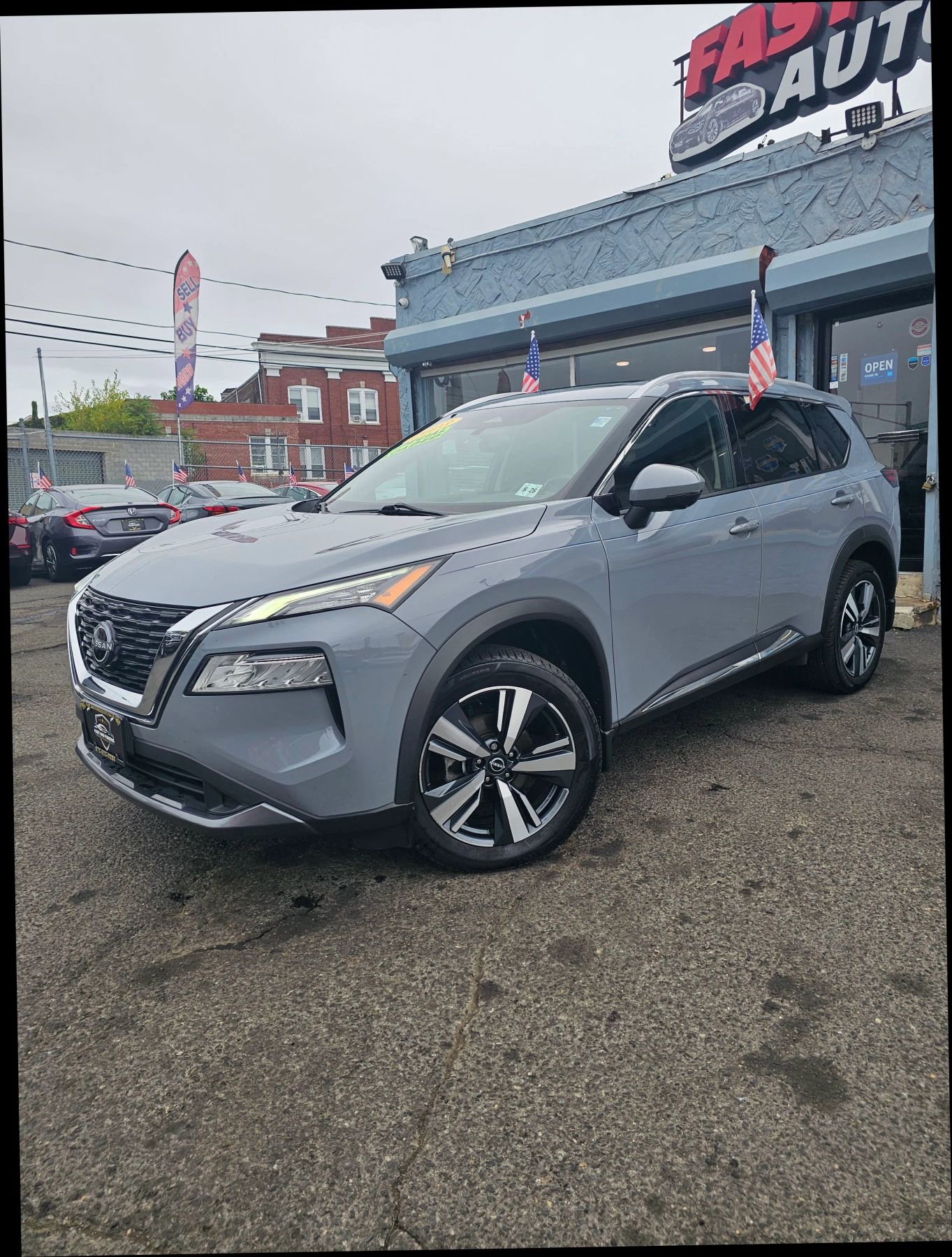 Used 2023 Nissan Rogue SL image 4