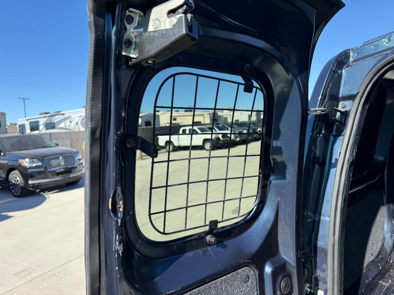 Used 2017 Chevrolet City Express LT w/ Technology Package image 19