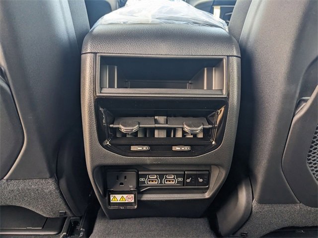 New 2025 Jeep Grand Cherokee Limited image 12