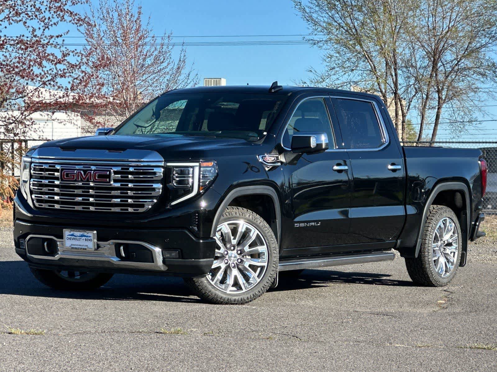 Used 2023 GMC Sierra 1500 Denali w/ Denali Reserve Package AWD/4WD image 1