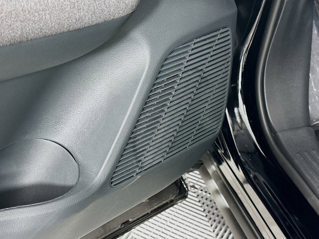 New 2026 Nissan Kicks SV w/ SV Premium Package image 25