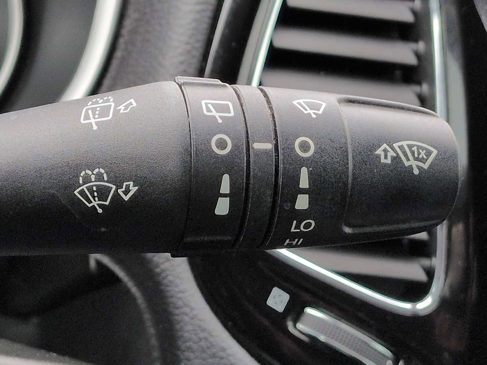 Used 2020 Jeep Compass Limited image 26