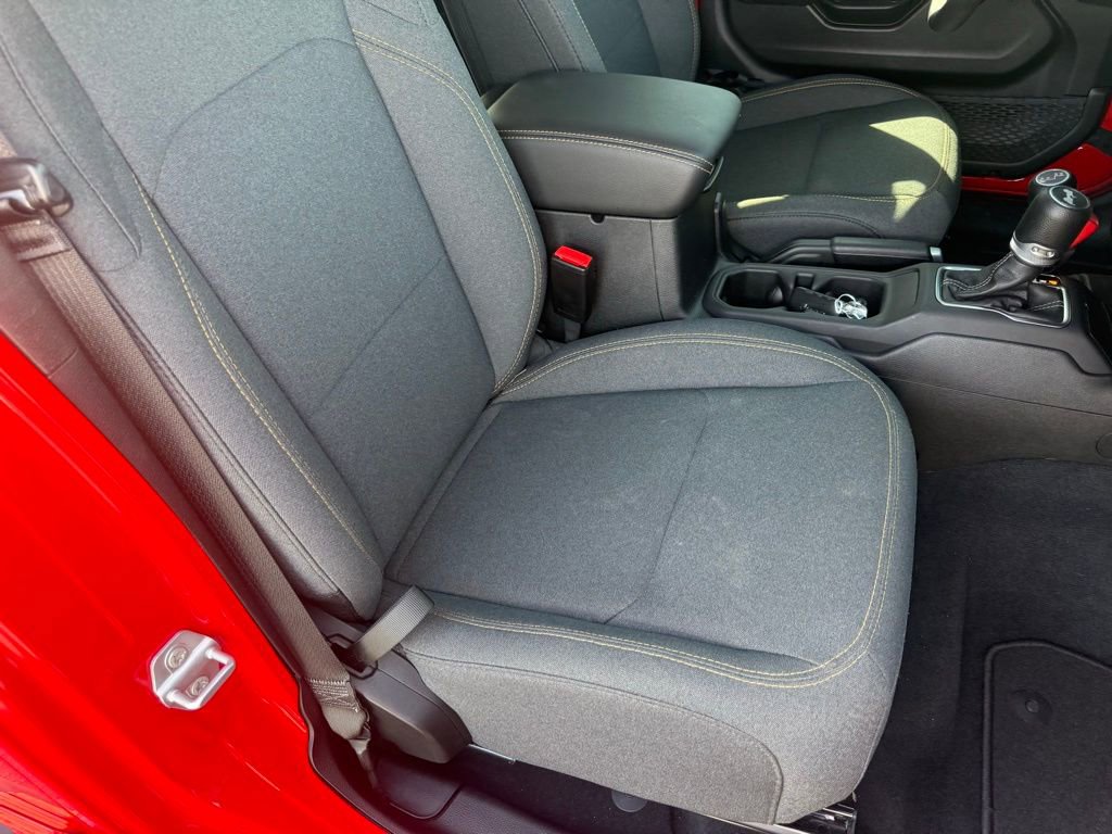 Used 2025 Jeep Wrangler Sahara image 20