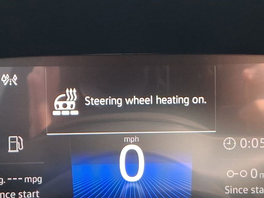 Certified 2025 Volkswagen Taos SE AWD/4WD image 28