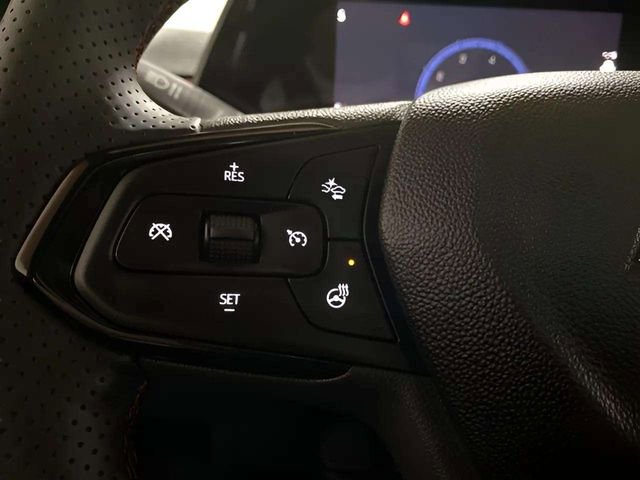 Used 2025 Chevrolet TrailBlazer RS w/ Convenience Package image 31