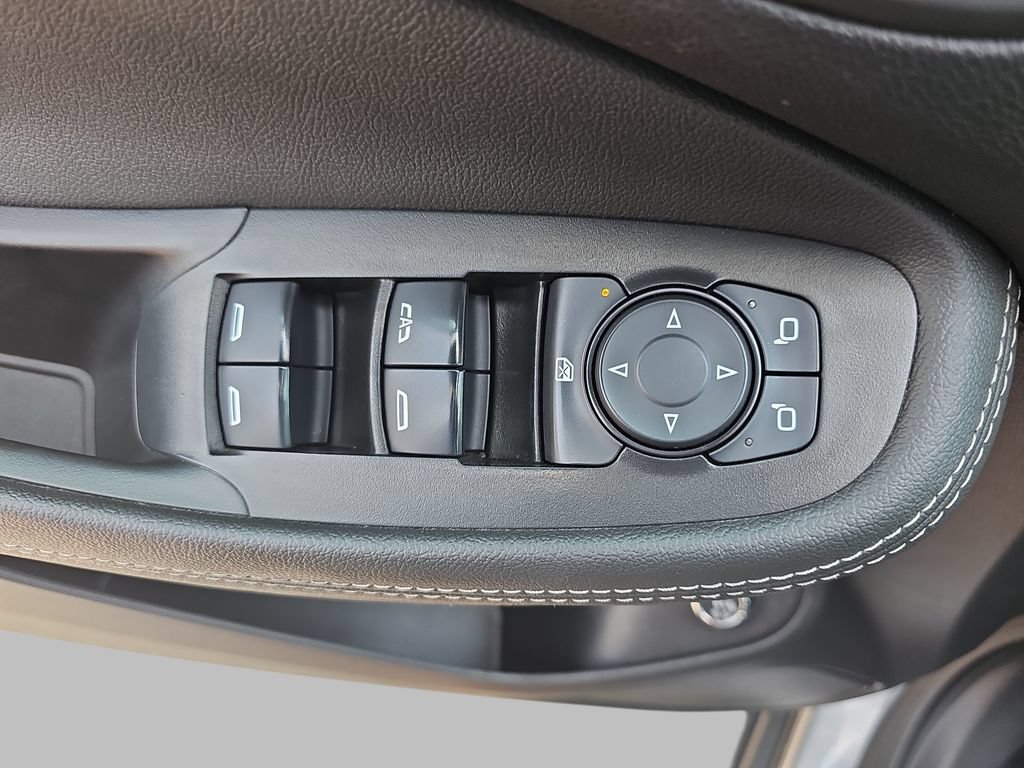 Certified 2024 Buick Encore GX Preferred w/ Comfort Package FWD image 33