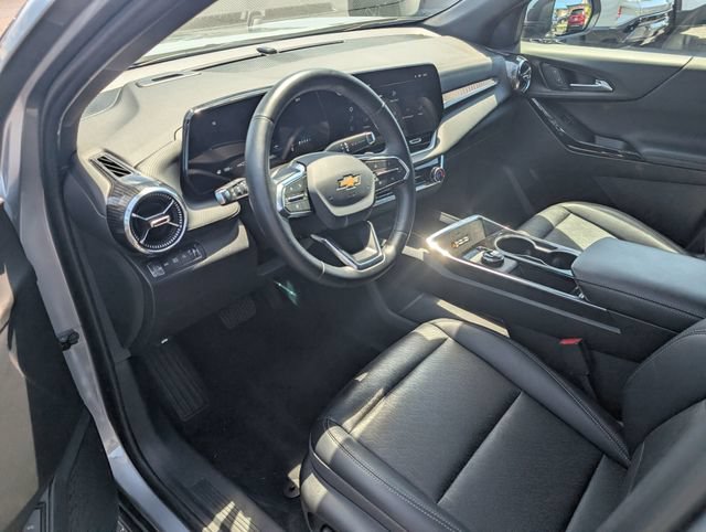 Used 2026 Chevrolet Equinox LT w/ Convenience Package II AWD/4WD image 12