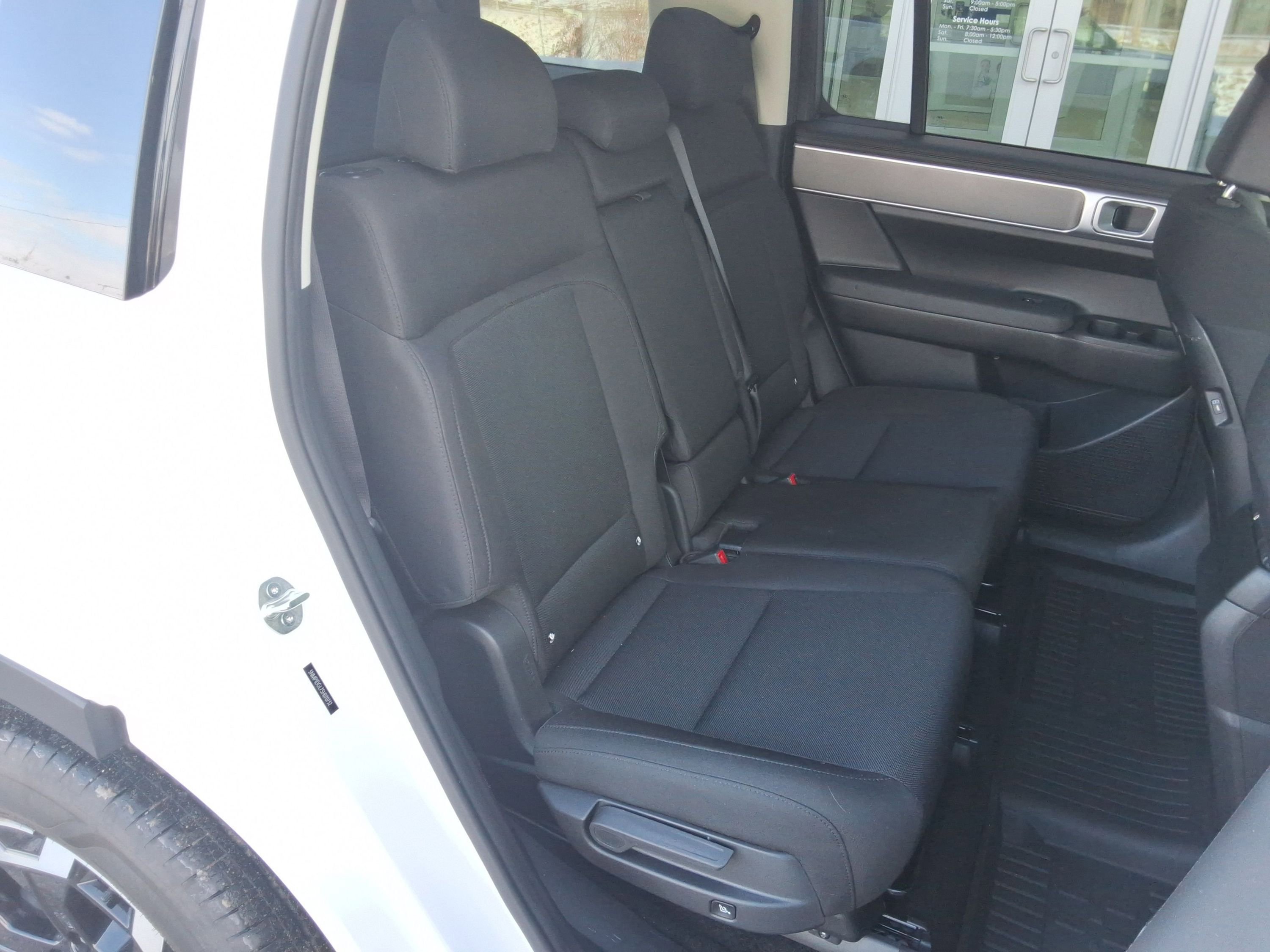 Used 2025 Hyundai Santa Fe SE image 32